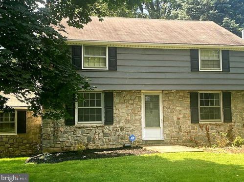 1620 Oak Ln, Lancaster, PA 17601-4036