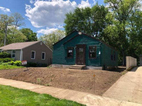 3340 Gregory St, Madison, WI 53711-1725