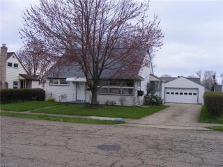 1139 Grandview Ave, Canton, OH 44710-1409