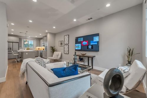 267 Fairchild Dr, Mountain View CA  94043-2086 exterior