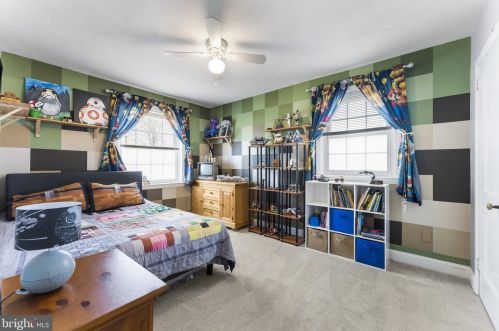 388 Bishop Hollow Rd, Newtown Square PA  19073-3901 exterior
