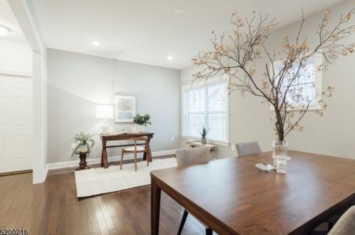 38 Walnut St, Little Falls NJ  07424-1402 exterior