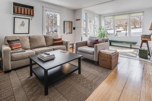 29 Gray St, Poughkeepsie NY 12603-2712 exterior