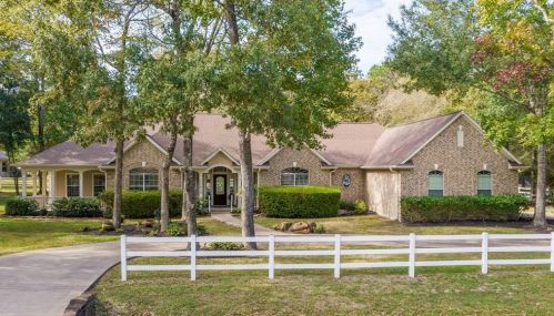 11819 Rainy Oaks Dr, Magnolia, TX 77354-6122