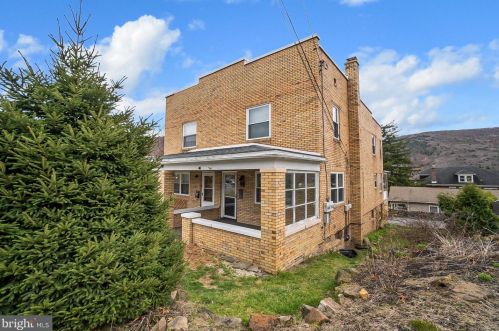 94 Lafayette Ave, Palmerton, PA 18071-1515