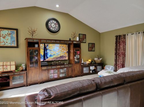 28 Castle Ave, Jackson Twp, NJ 08527-2427