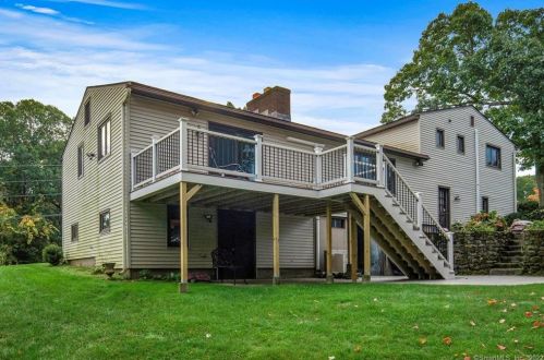 226 Juniper Ridge Dr, Waterbury CT  06708-1912 exterior