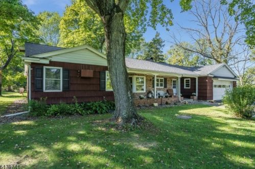 518 Route 31, East Amwell Township NJ  08551-1221 exterior