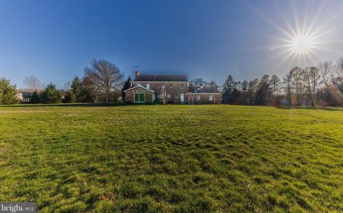 520 Lakeview Dr, Auburn NJ  08085-1248 exterior