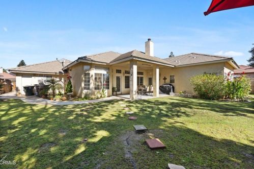 408 Calle Manzana, Bakersfield CA 93314-4247 exterior