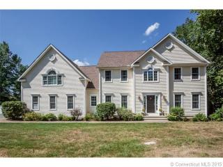 130 Knollwood Dr, Glastonbury CT  06033-1821 exterior