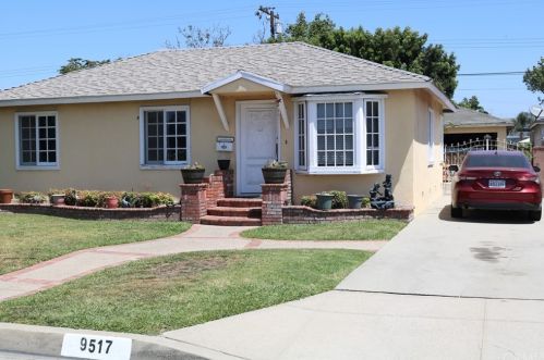 9517 Adoree St, Downey, CA 90242-4803