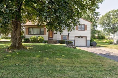 58 Schaller Rd, Manchester, CT 06042-2849