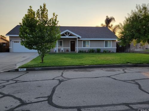 6134 Orange Knoll Ave, San Bernardino, CA 92404-3546