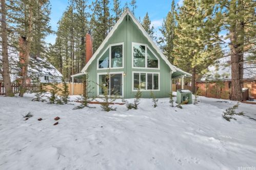1394 Matheson Dr, South Lake Tahoe, CA 96150-8014