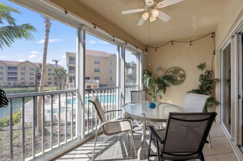7431 Bella Lago Dr, Fort Myers Beach, FL 33931-5015