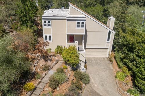 1425 Los Olivos Rd, Santa Rosa, CA 95404-2008