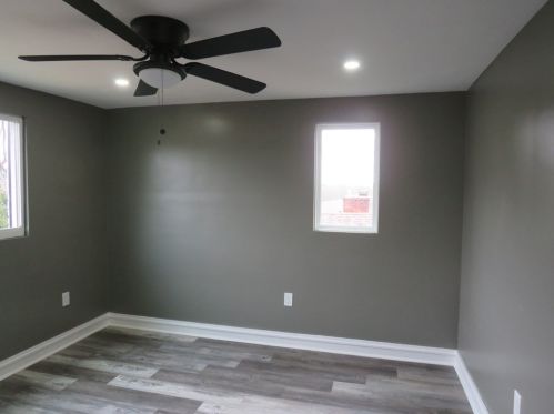 4607 Clubvue Dr, Pittsburgh PA  15236-4803 exterior