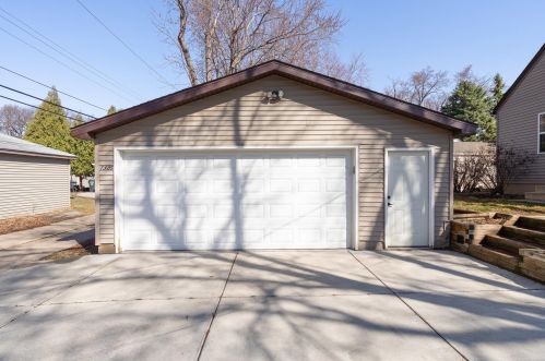 7326 Nicollet Ave, Minneapolis MN 55423-3121 exterior