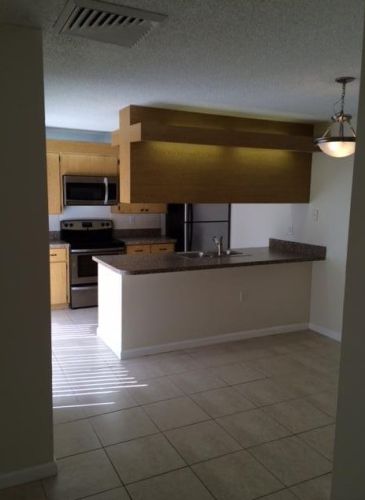 575 Green Springs Pl, West Palm Beach, FL 33409-7514