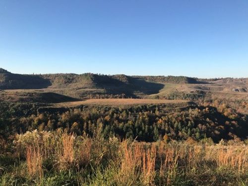 37 Lubert Dr, Vicco, KY 41773-9090