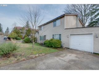 410 160 Ave, Portland OR  97236-1702 exterior