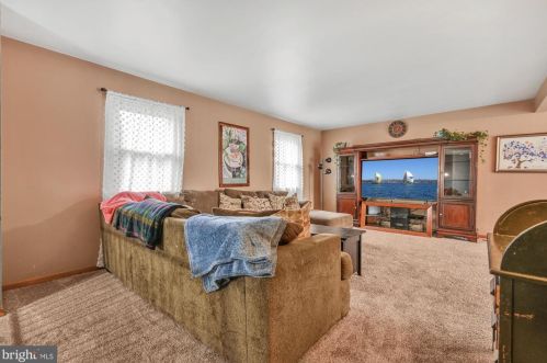 32 North Dr, Schuylkill Haven PA  17972-8955 exterior