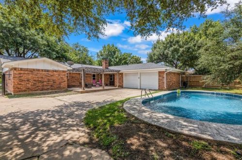 6304 Whitman Ave, Fort Worth, TX 76133-3421