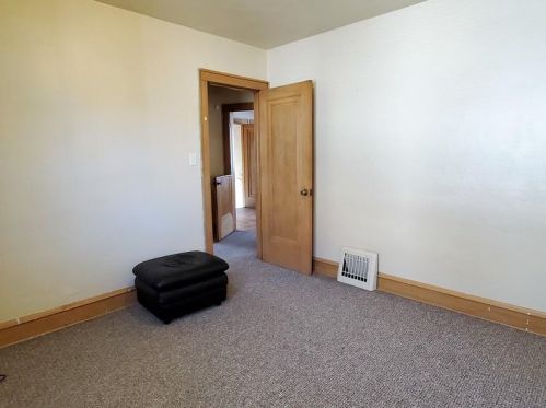 4250 26th St, Milwaukee WI  53221-2284 exterior
