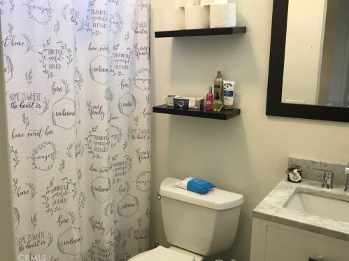 30422 Daisy Ct, Santa Clarita CA  91384-3779 exterior