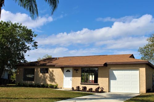 2154 East Dunbrooke Cir, Fort Pierce, FL 34952-8114