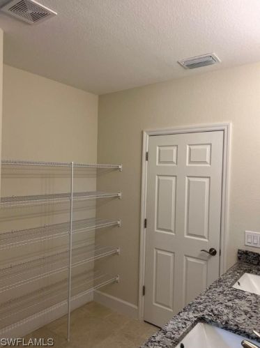 2819 8th St, Lehigh Acres, FL