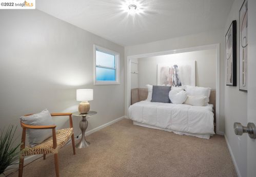 3028 Jordan Rd, Oakland CA  94602-3529 exterior