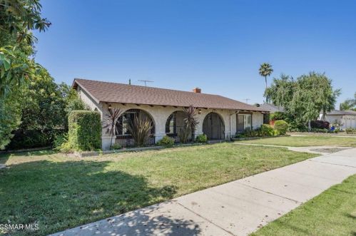 604 14th St, Upland, CA 91786-3343