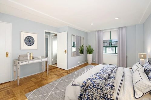 1514 Metropolitan Ave, Bronx, NY 10462-6800