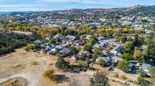 107 Capitol Hill Dr, Lake Nacimiento CA  93446-2730 exterior
