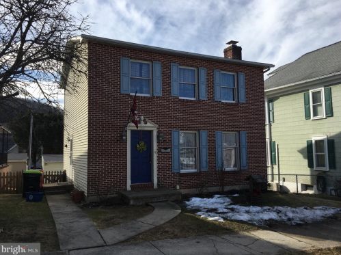 525 Carbon St, Primrose, PA 17901-3717