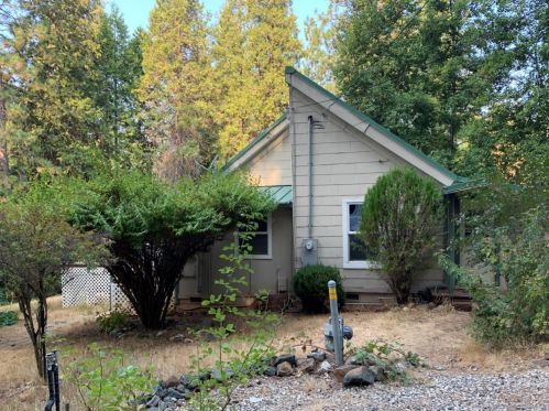 10630 Honeysuckle Ln, Grass Valley, CA 95945-8838