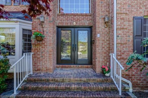 5 Teakwood Ct, Warren, NJ 07059-6860