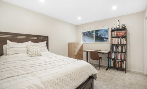 1069 Oddstad Blvd, Pacifica CA  94044-3858 exterior