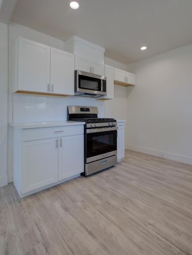 202 Camellia Way, Modesto CA  95354-2817 exterior