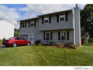 109 Scorpio Dr, Syracuse, NY 13209-1457