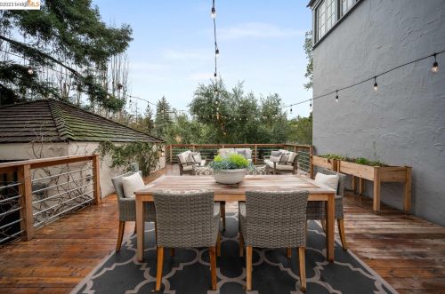 1230 Holman Rd, Oakland CA  94610-2541 exterior