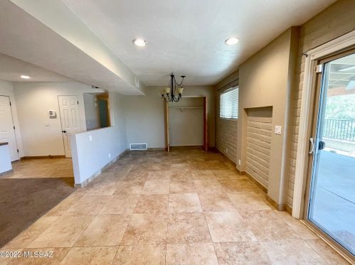 6201 Pomona Rd, Tucson AZ  85704-1061 exterior