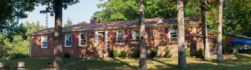 411 Redbud Dr, Suwanee KY  exterior
