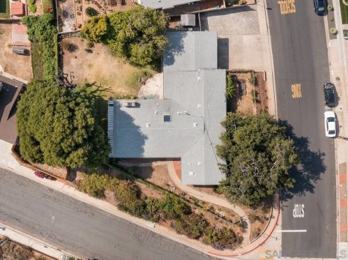 5130 July St, San Diego, CA 92110-1145