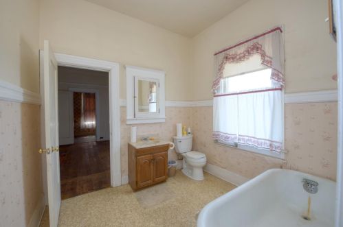 27642 Fig Ln, Newman CA  95360-1145 exterior