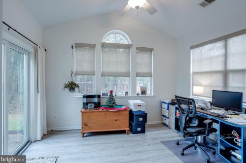 7 Osprey Ln, West Deptford NJ  08086-1809 exterior