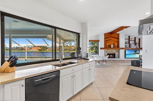 2516 Kings Lake Blvd, Naples FL  34112-5400 exterior