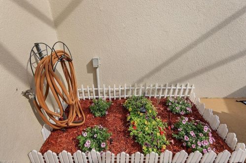 5422 Guadeloupe Way, Naples FL  34119-9578 exterior